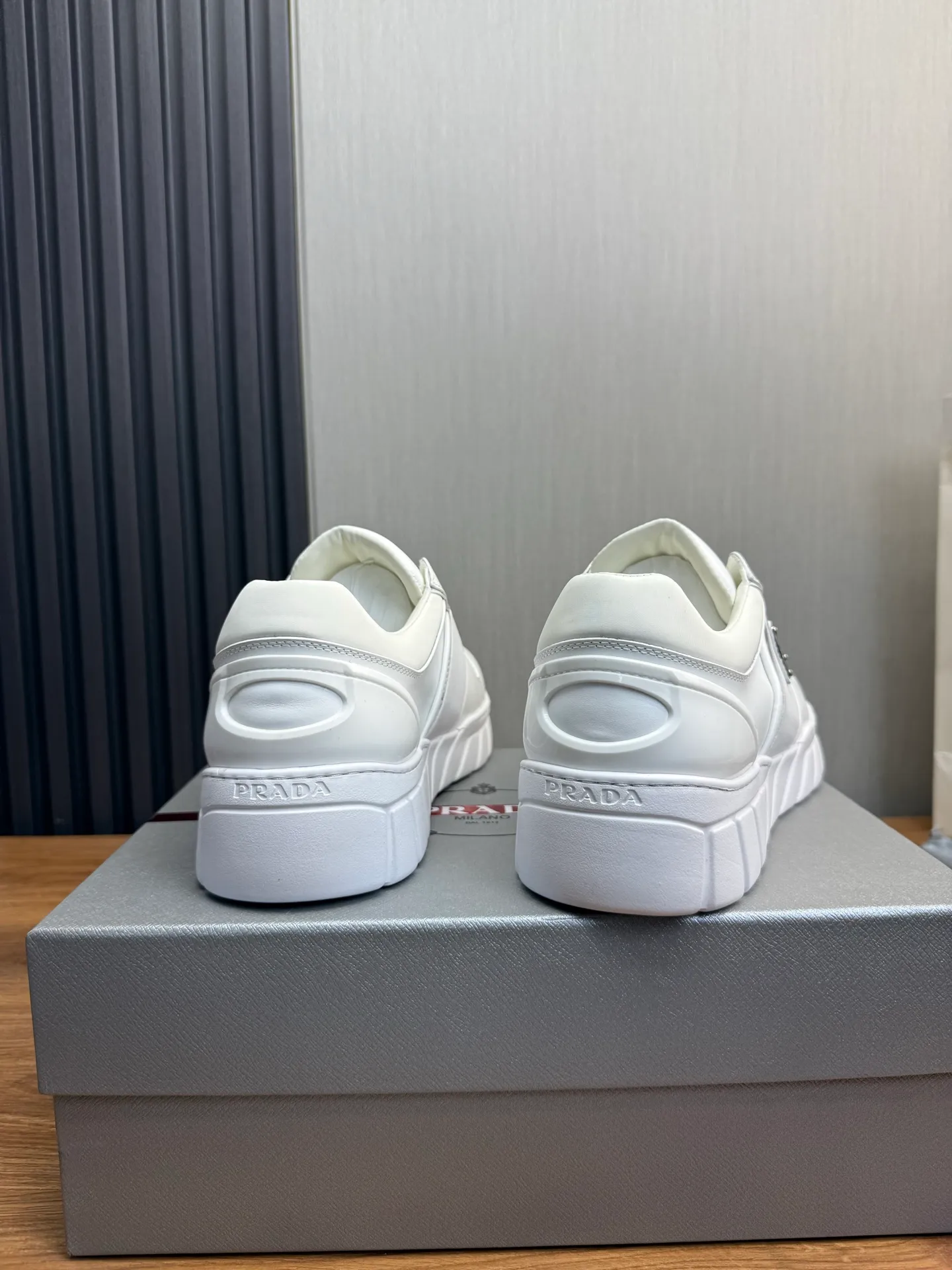 Men's shoes 560💰 [PRADA] Popular items in men's shoe counters, synchronized with the official website, 1 high-quality shipment ✔️Original cowhide + cowhide lining, 1🆚1 replica, original sole, 38-45 (45 customized, non-refundable)